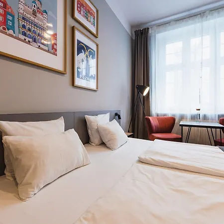 Hotel Aparthouse Wozna 11 Old Town 3*