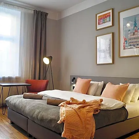 Aparthouse Wozna 11 Old Town فندق 3*