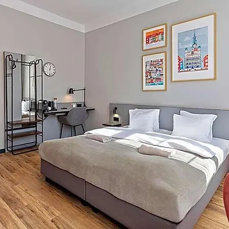 Aparthouse Wozna 11 Old Town فندق 3*