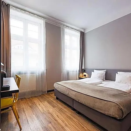 فندق Aparthouse Wozna 11 Old Town بوزنان