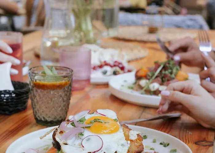 Aparthouse Wozna 11 Old Town Hotel 3*