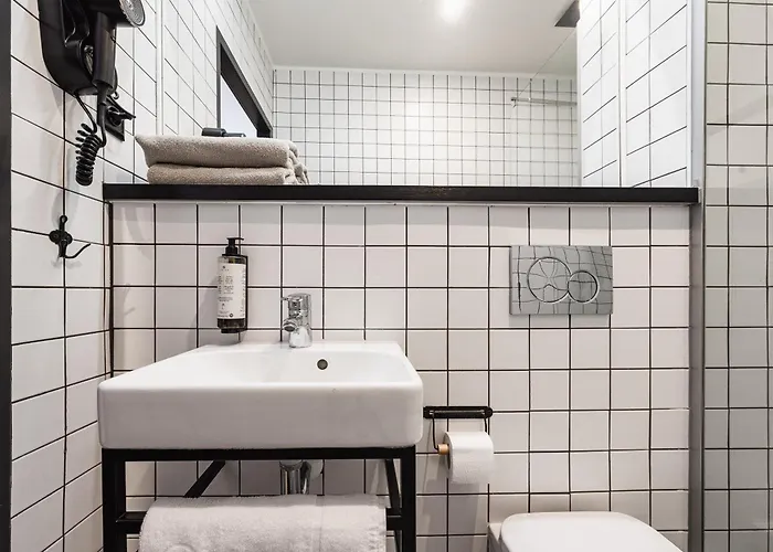 Aparthouse Wozna 11 Old Town Hotel 3*