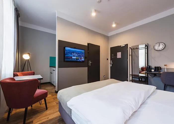 Aparthouse Wozna 11 Old Town Hotel