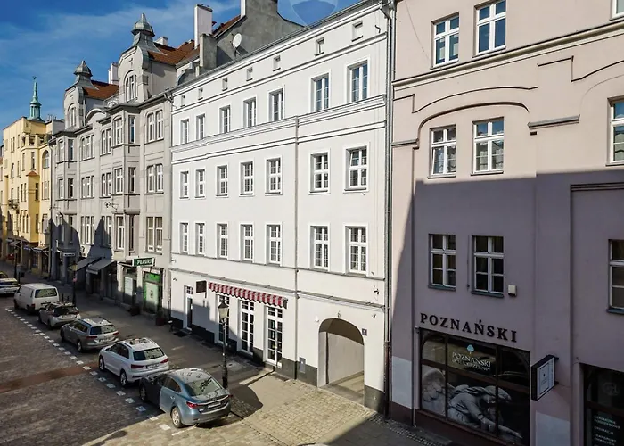 Aparthouse Wozna 11 Old Town Hotel